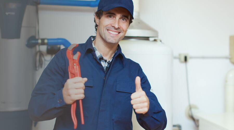 Expert burst pipe repair services in Frankston, TX